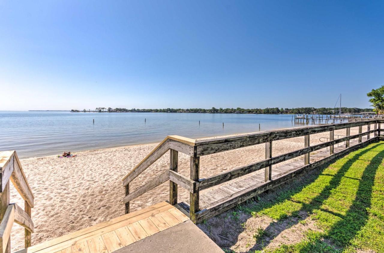 Fort Walton Coastal Retreat With Yard Walk To Beach 沃尔顿堡滩 外观 照片