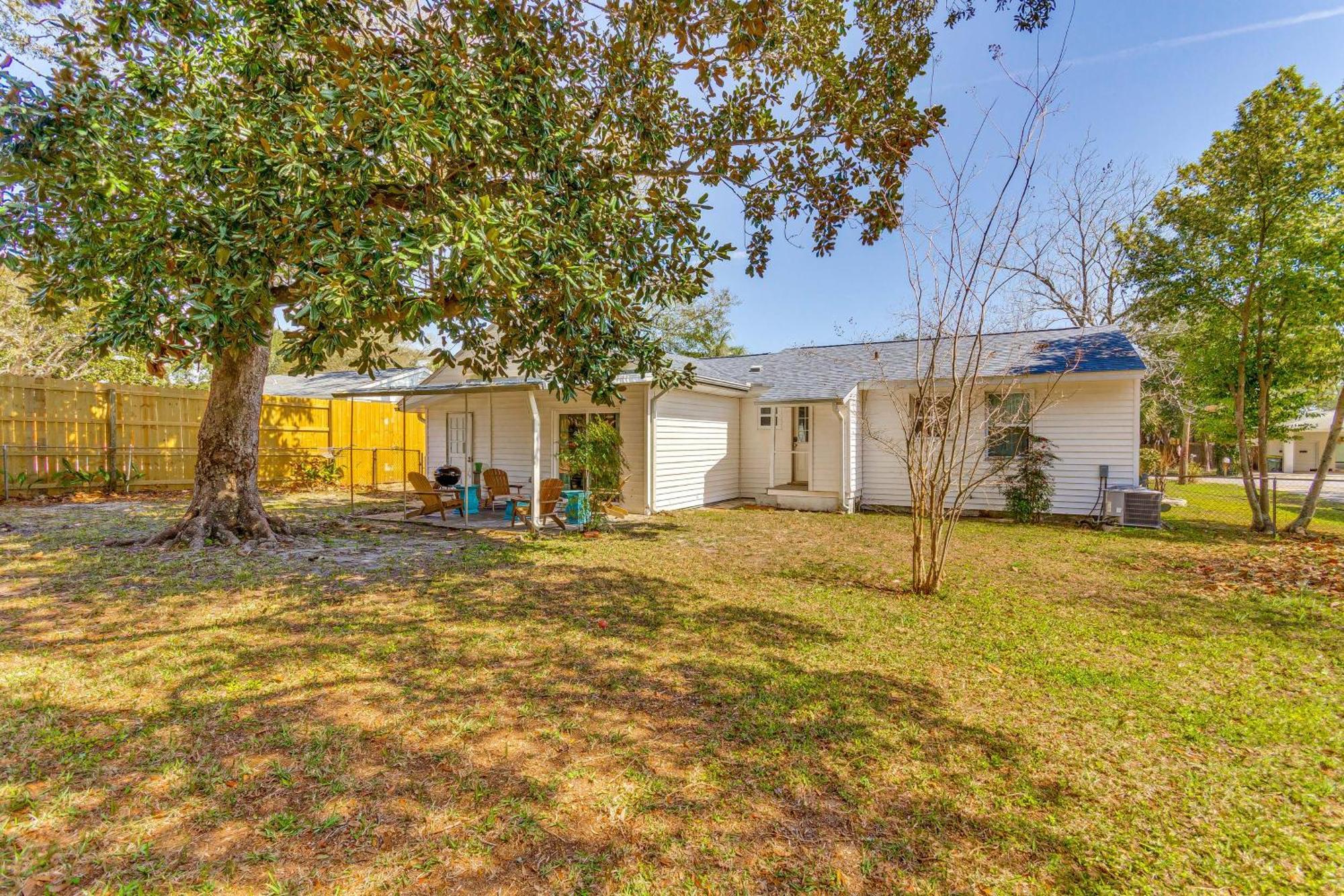 Fort Walton Coastal Retreat With Yard Walk To Beach 沃尔顿堡滩 外观 照片